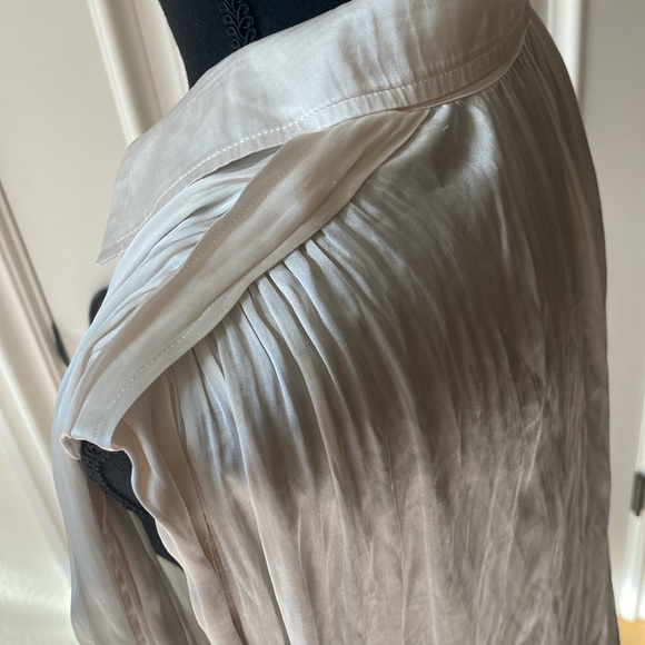 Off white Vince sleeveless blouse size 10 - Picture 8 of 11